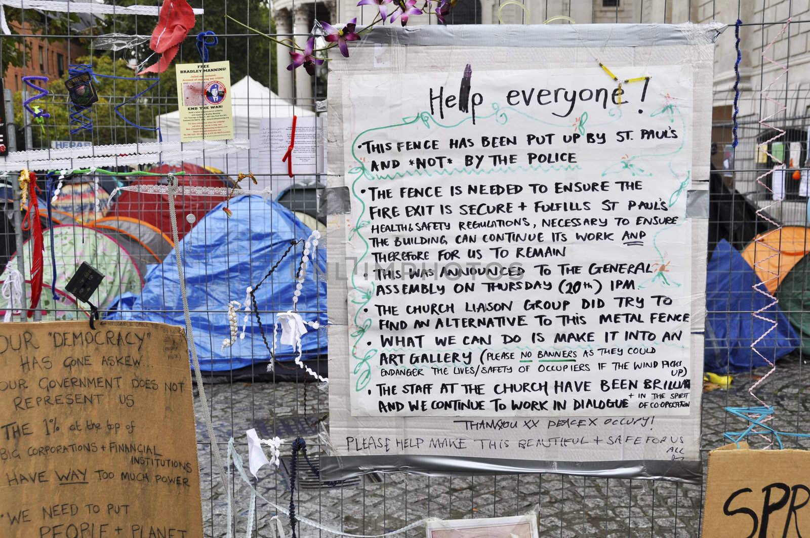 Occupy London encampment at St Paul's Cathedral on October 27, 2011 by dutourdumonde