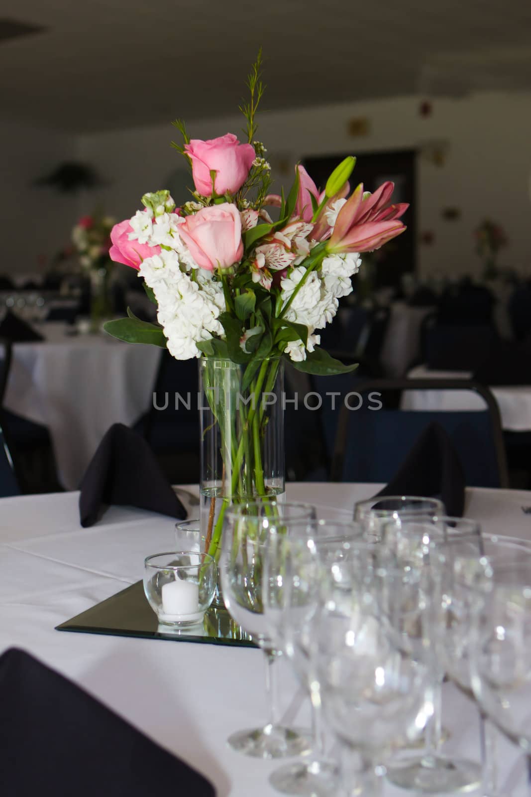 Bouquet of flowers in a vase on the table.
