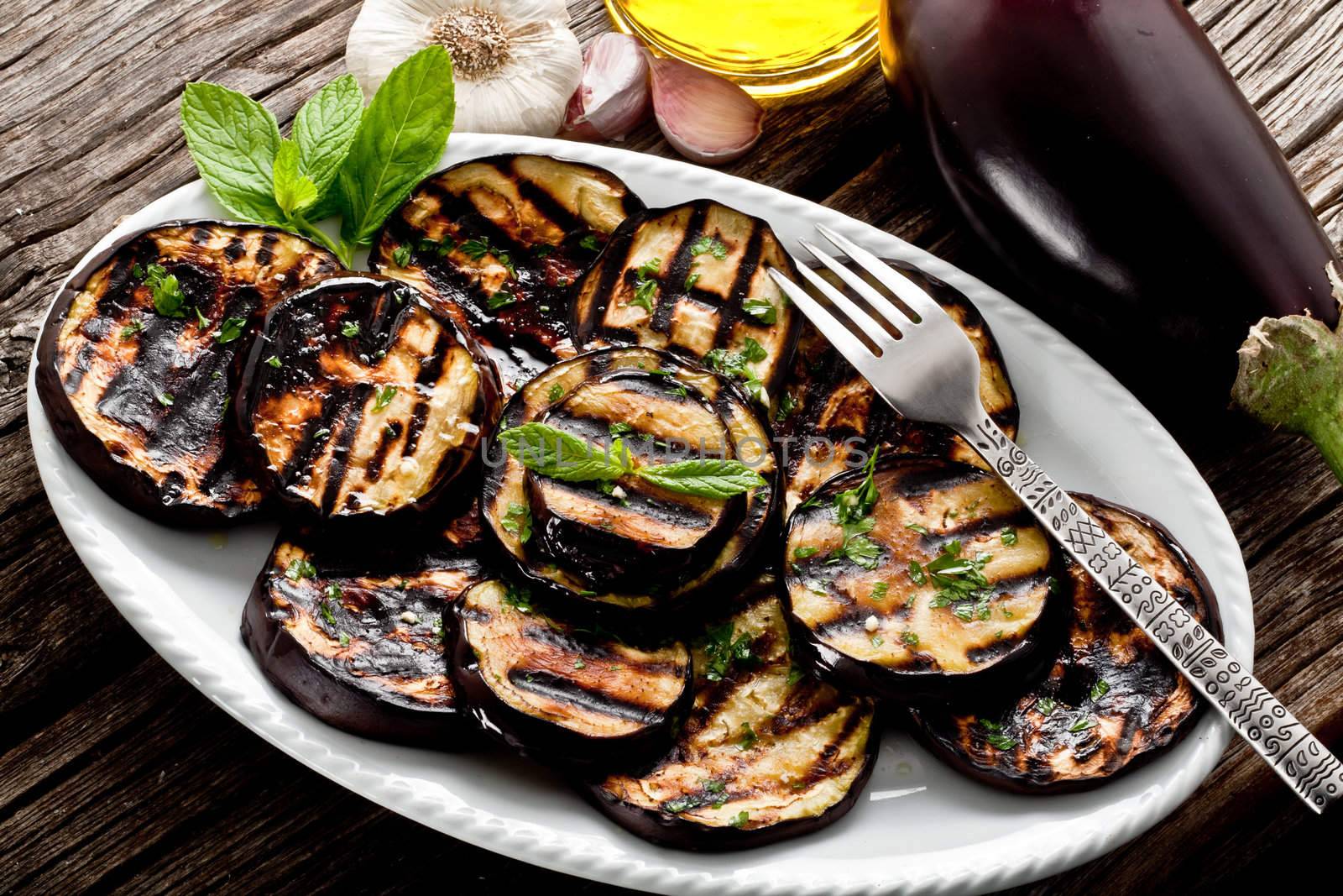 grilled eggplants by maxg71
