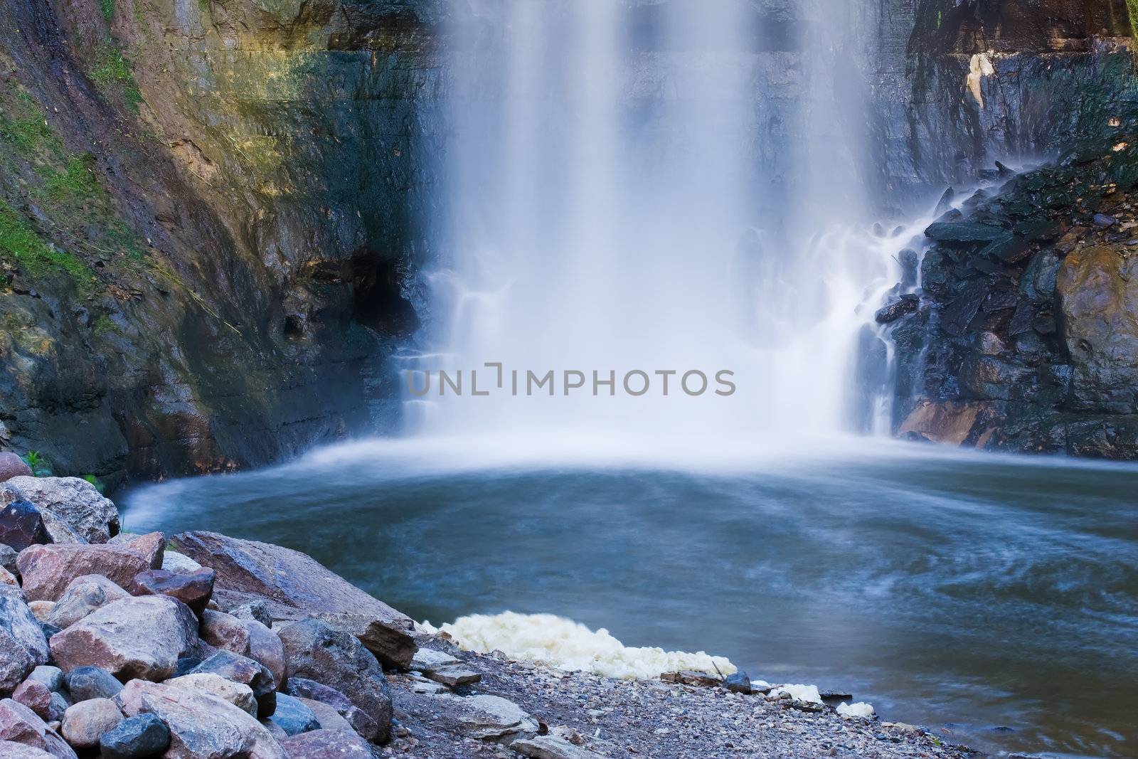 Minnehaha Falls. by Coffee999