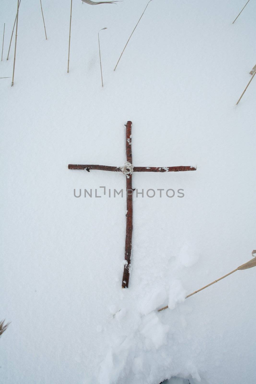 Cross in winterscene