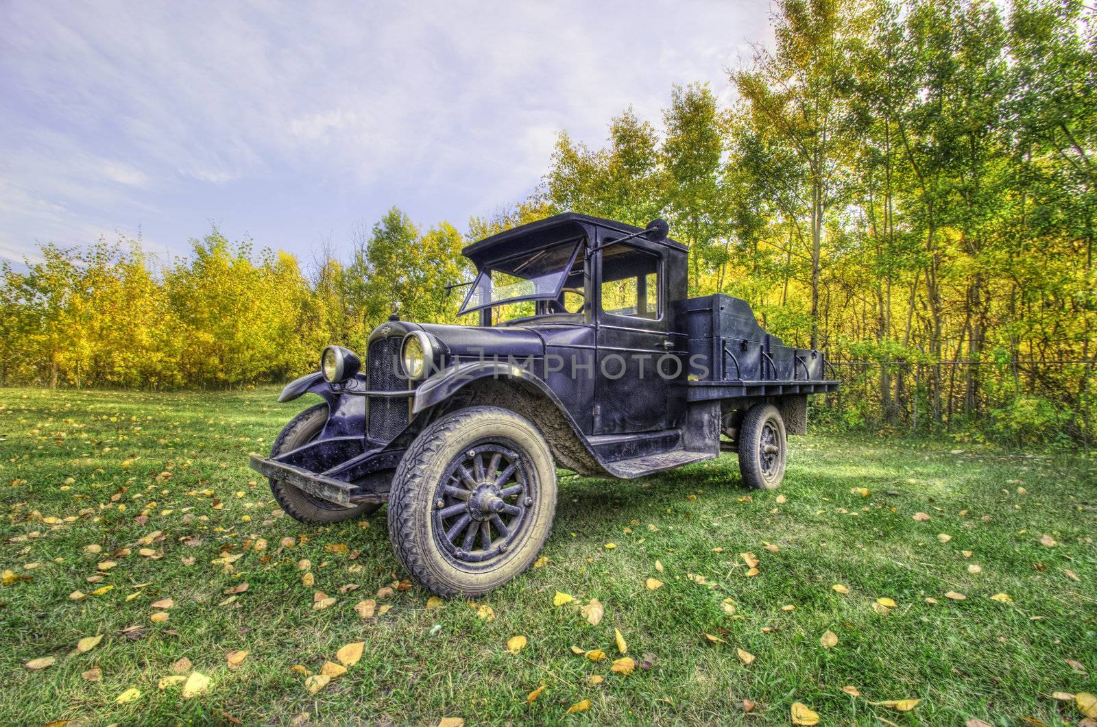 Antique Truck by watamyr