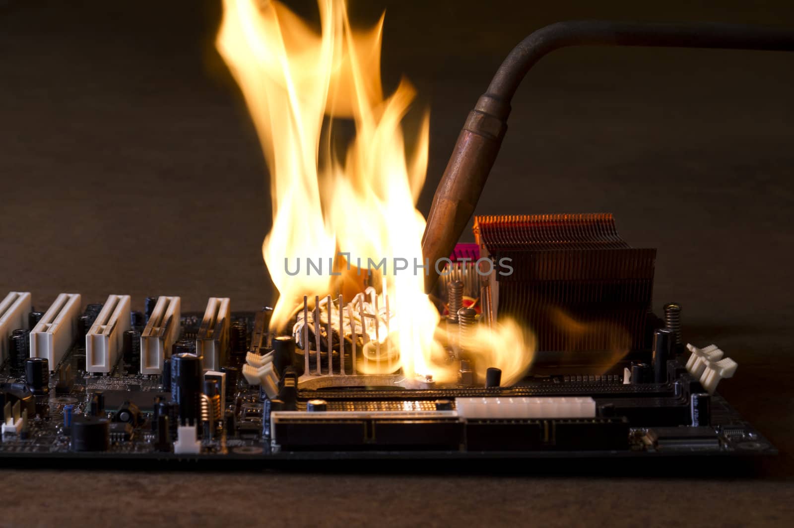 burning computer main board by gewoldi