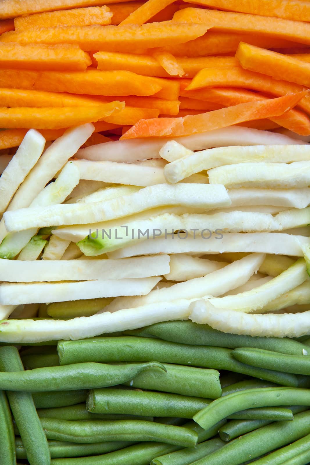 Julienne vegetables by raliand