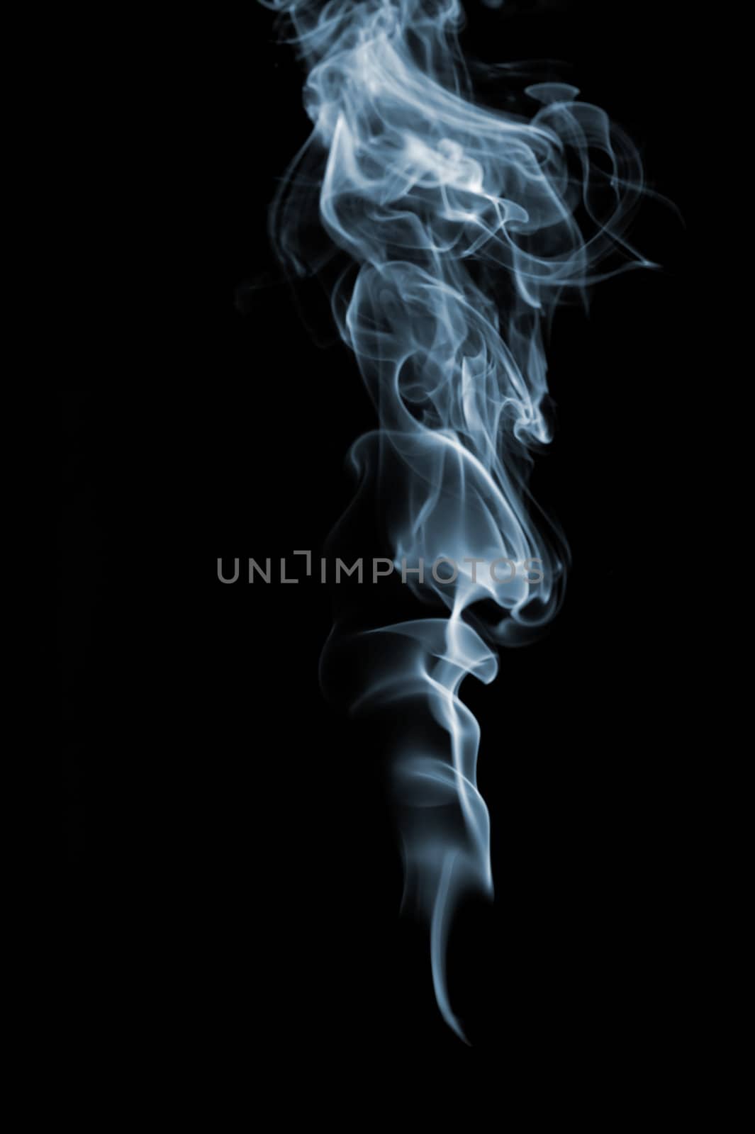 Smoke from black background by galdzer