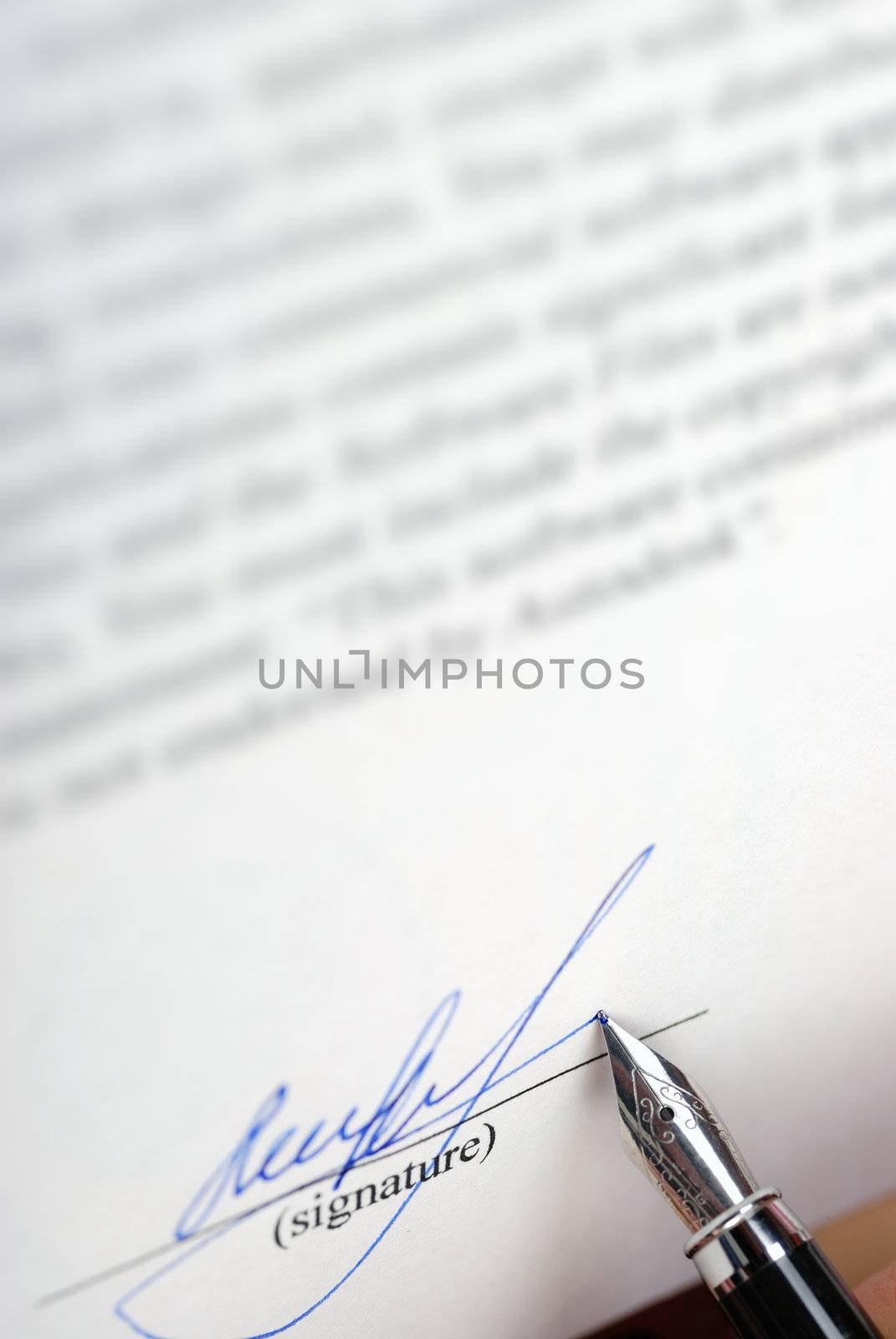 The signature. Acknowledgement of the document by means of the unique signature by means of pen