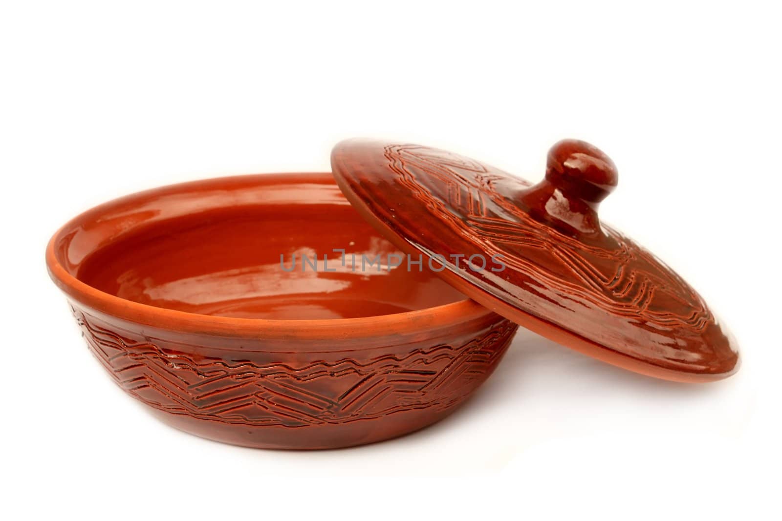 Annealed clay bowl and cover by qiiip