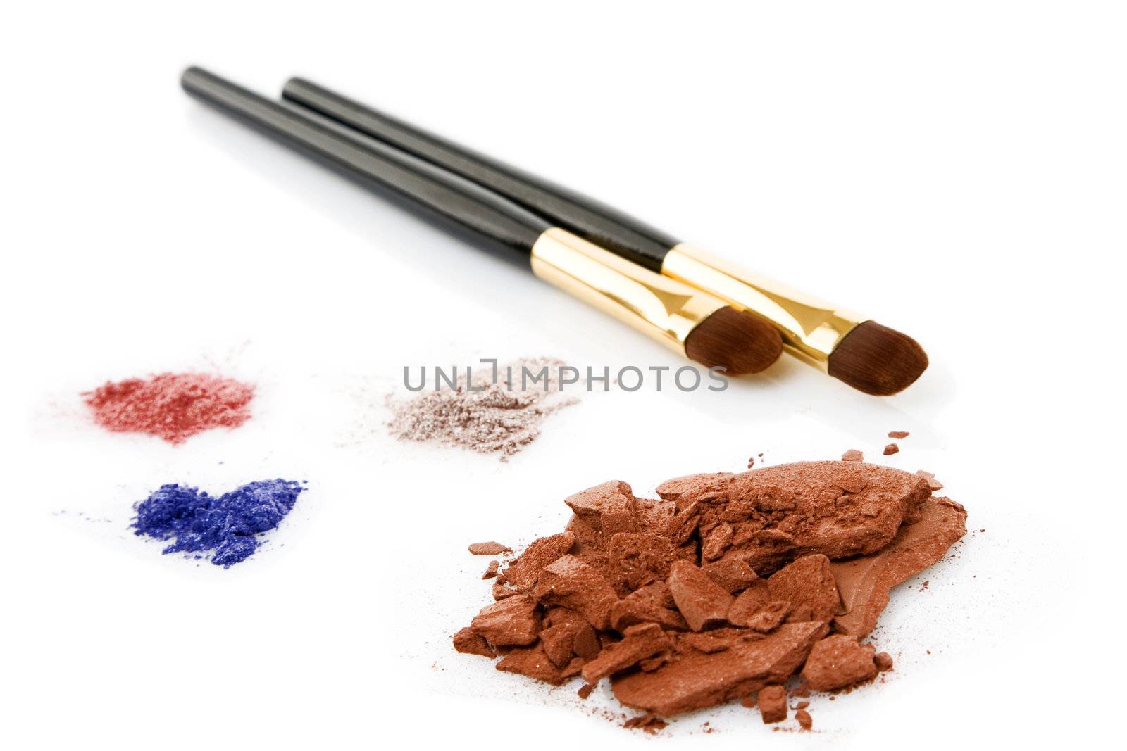 brown,red, blue powder for makeup and two brush