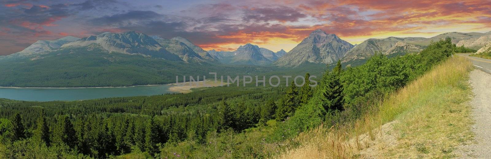 Panoramic view of Glacier National Park by jovannig