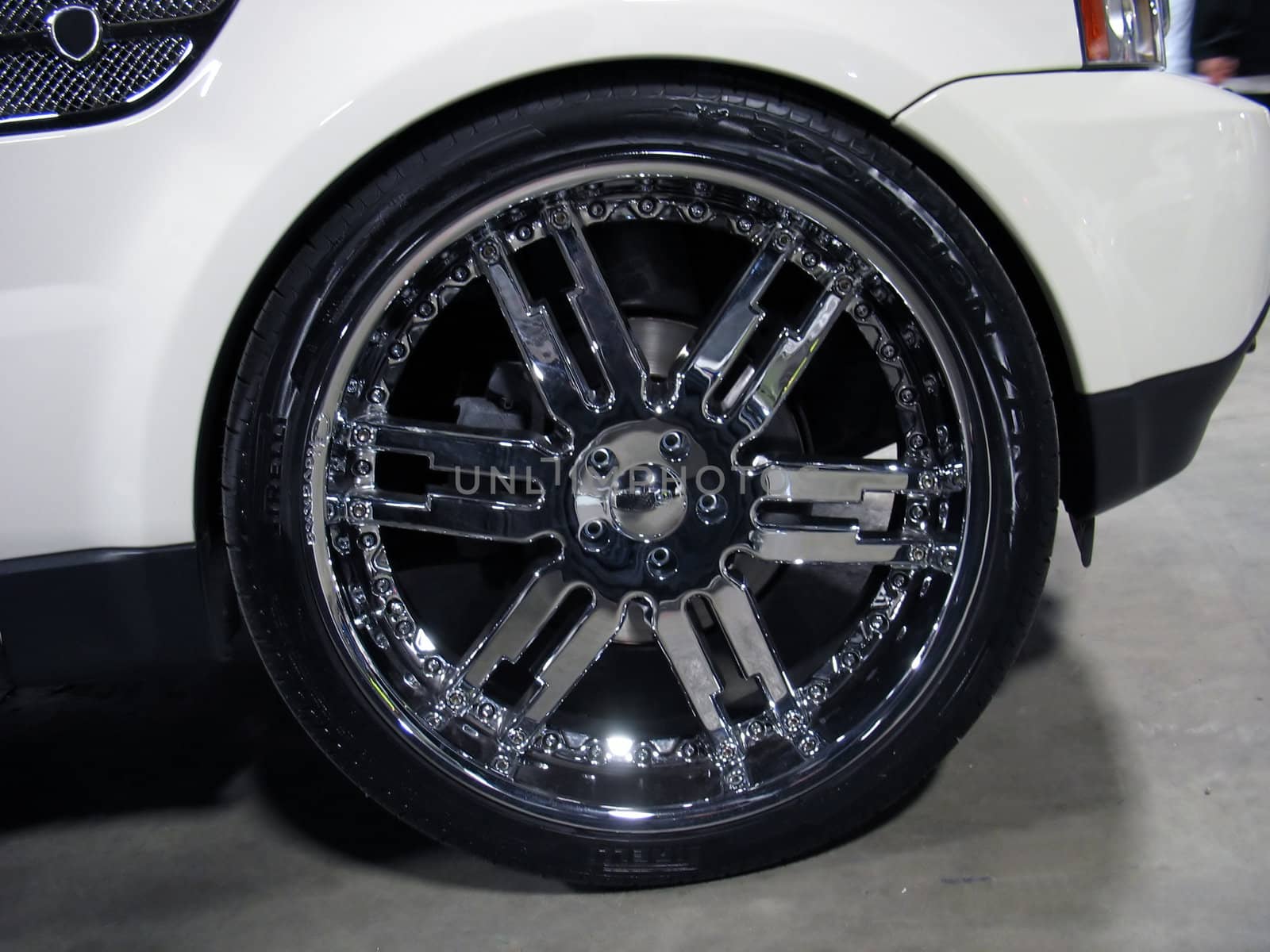 bling bling rims by graficallyminded