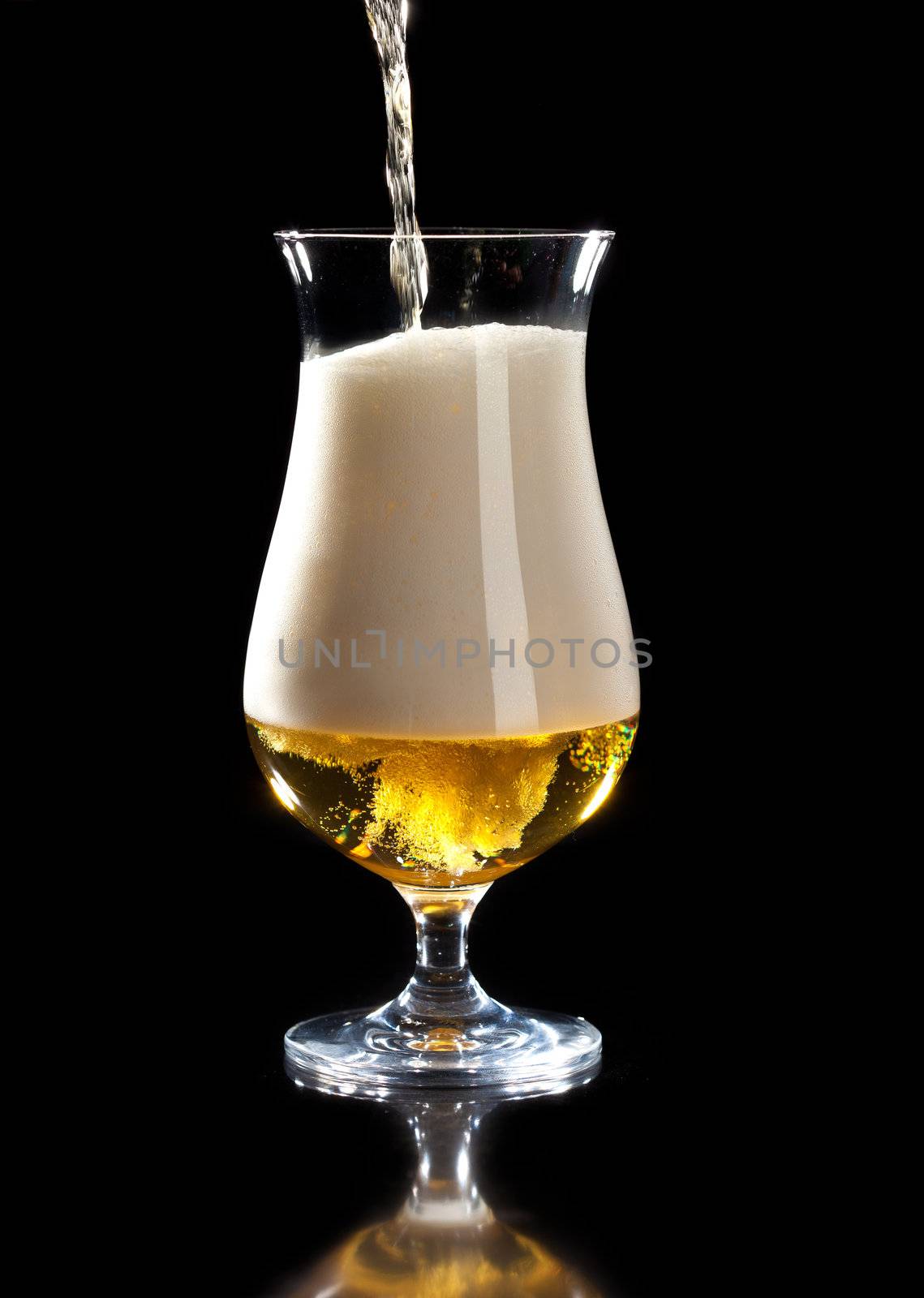 Pouring a beer by Fotosmurf