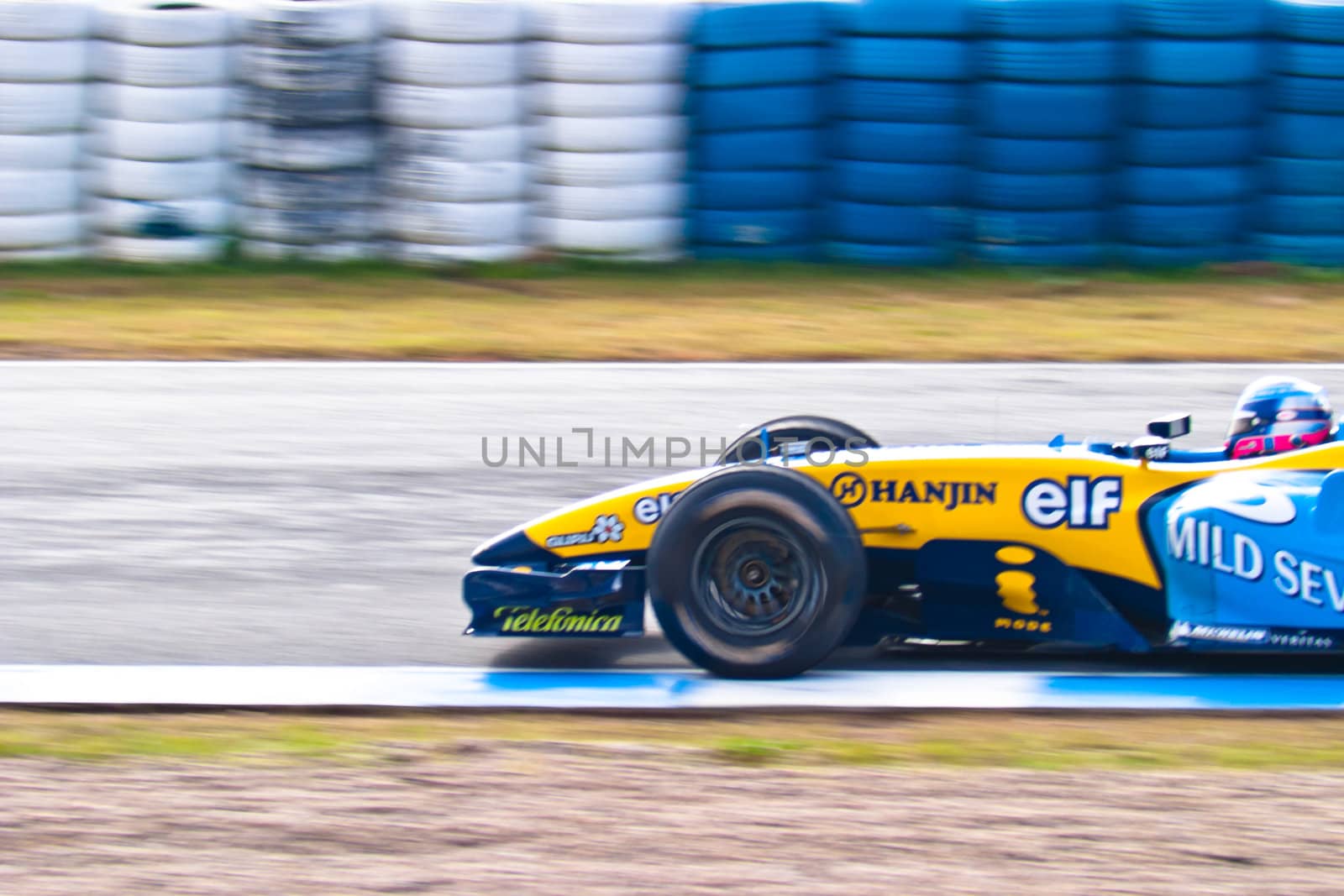 JEREZ DE LA FRONTERA, SPAIN - DEC 04: Franck Montagny of Renault F1 races during a training session on December 04, 2004, in Jerez de la Frontera, Spain