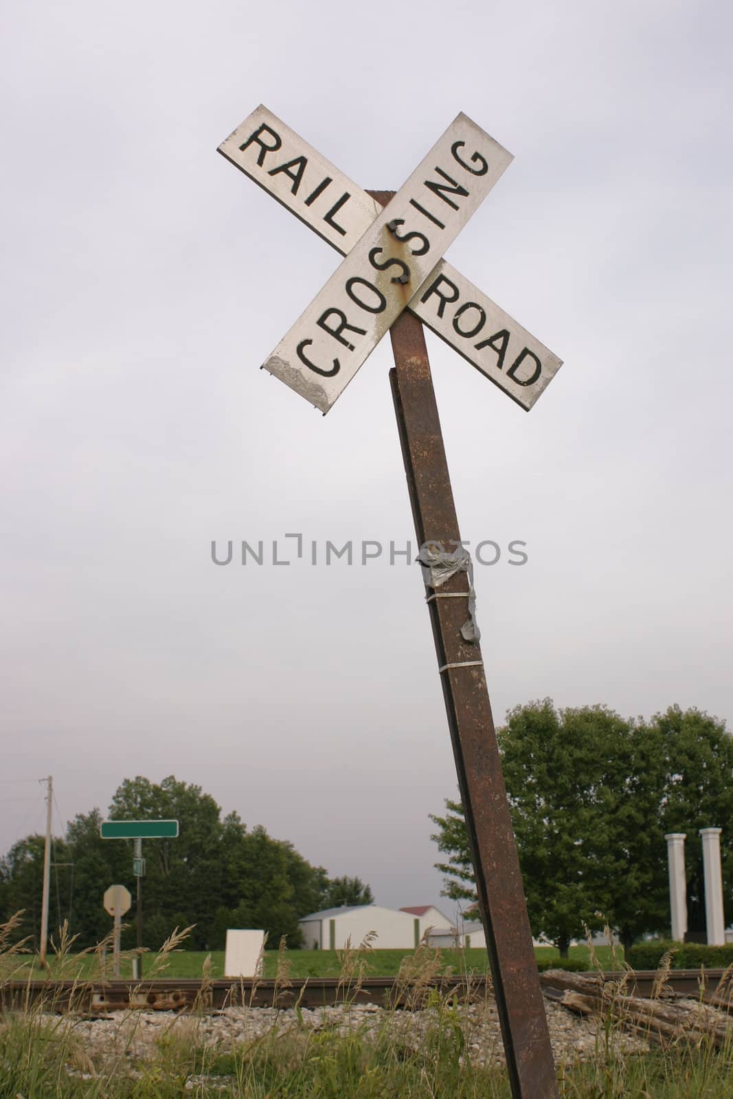 Simple country railway crossing sign