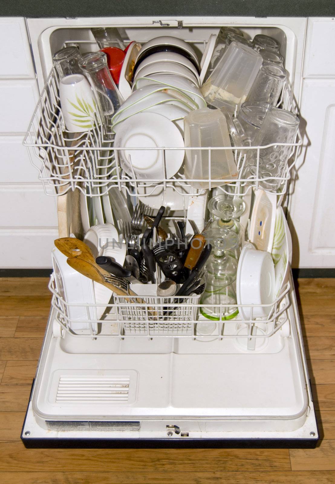dishwasher by graficallyminded