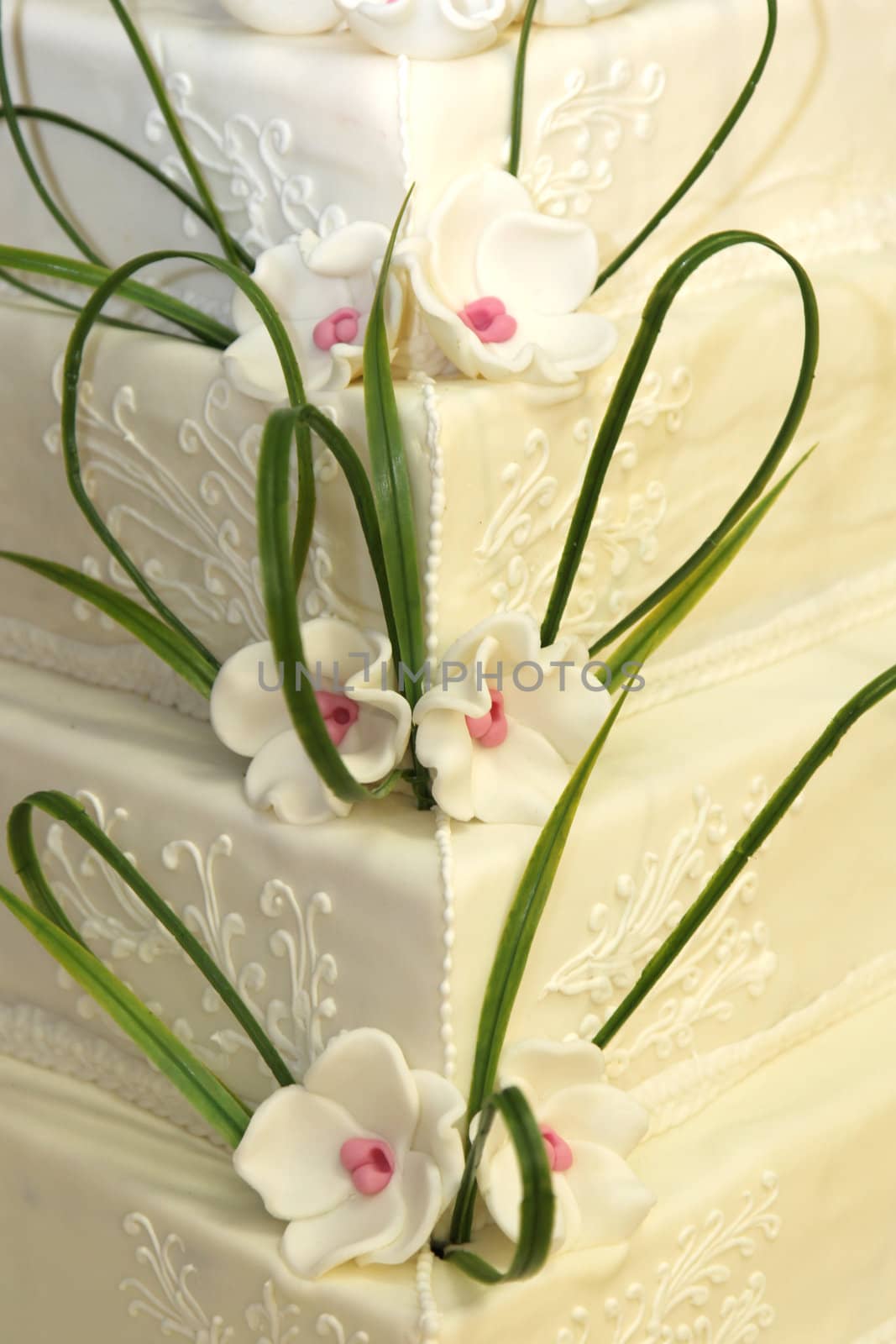 -Wedding cake or birthday cake decorated with marzipan roses by Farina6000