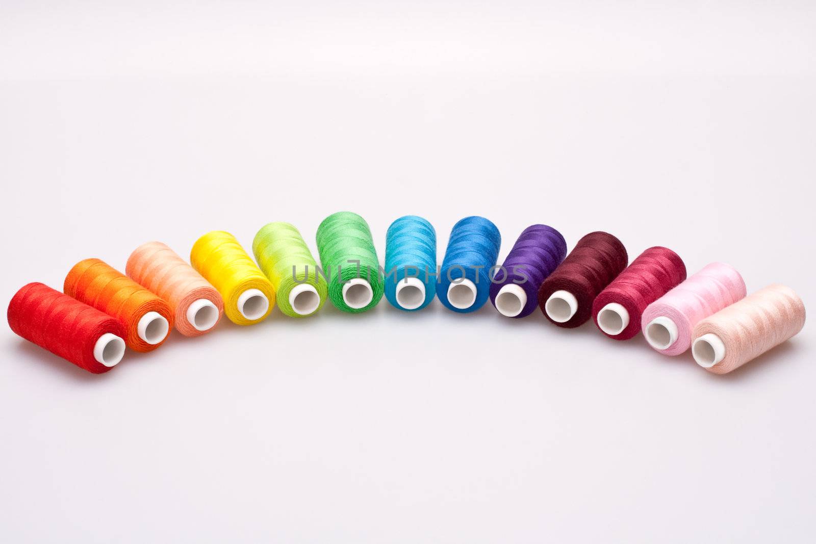 colored thread for sewing by Lupen