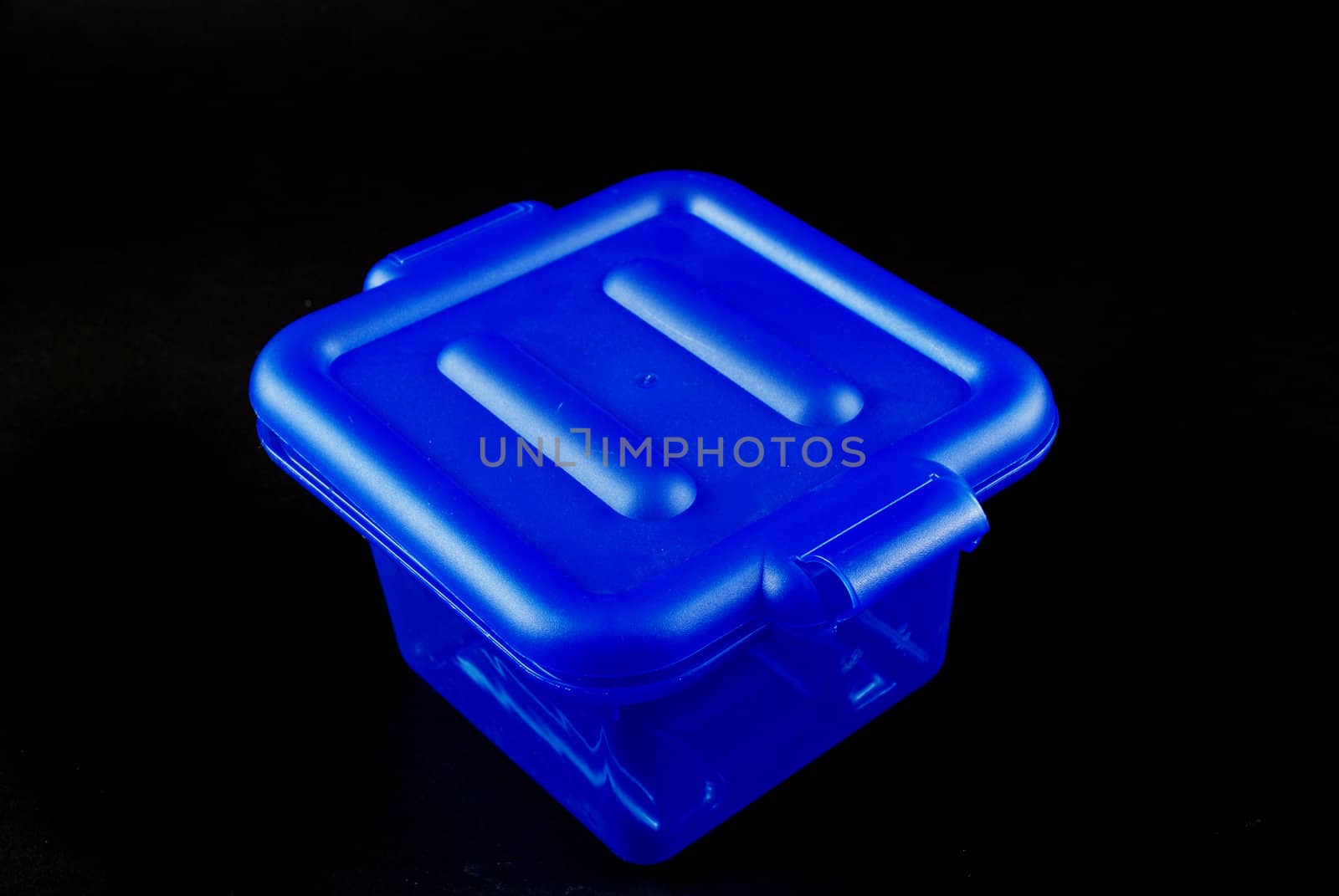 pictures of blue plastic clear containers for storage