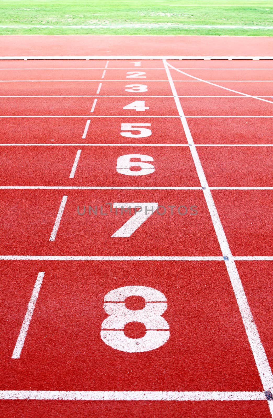 Starting lane of running track 