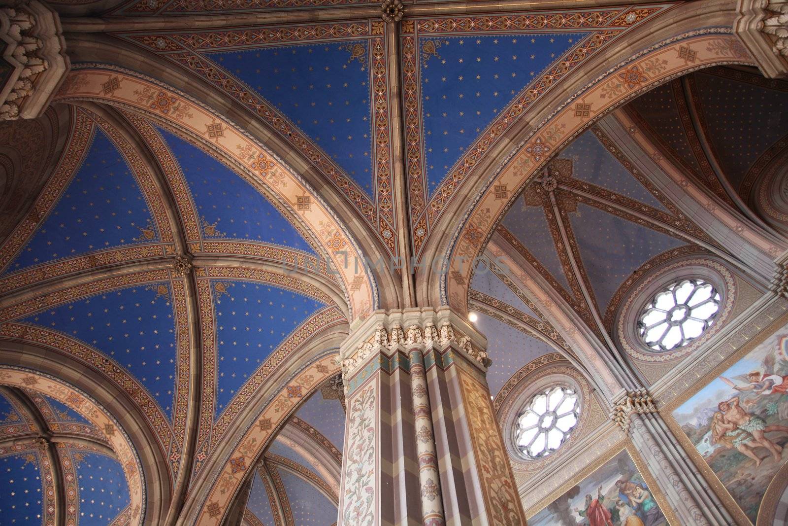 Ceiling of the church by atlas