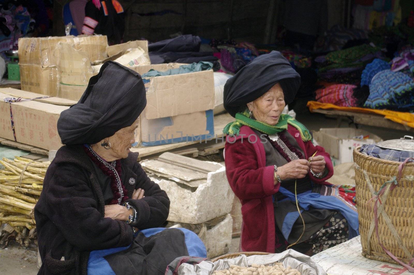 Grandmothers in market Sin Ho by Duroc