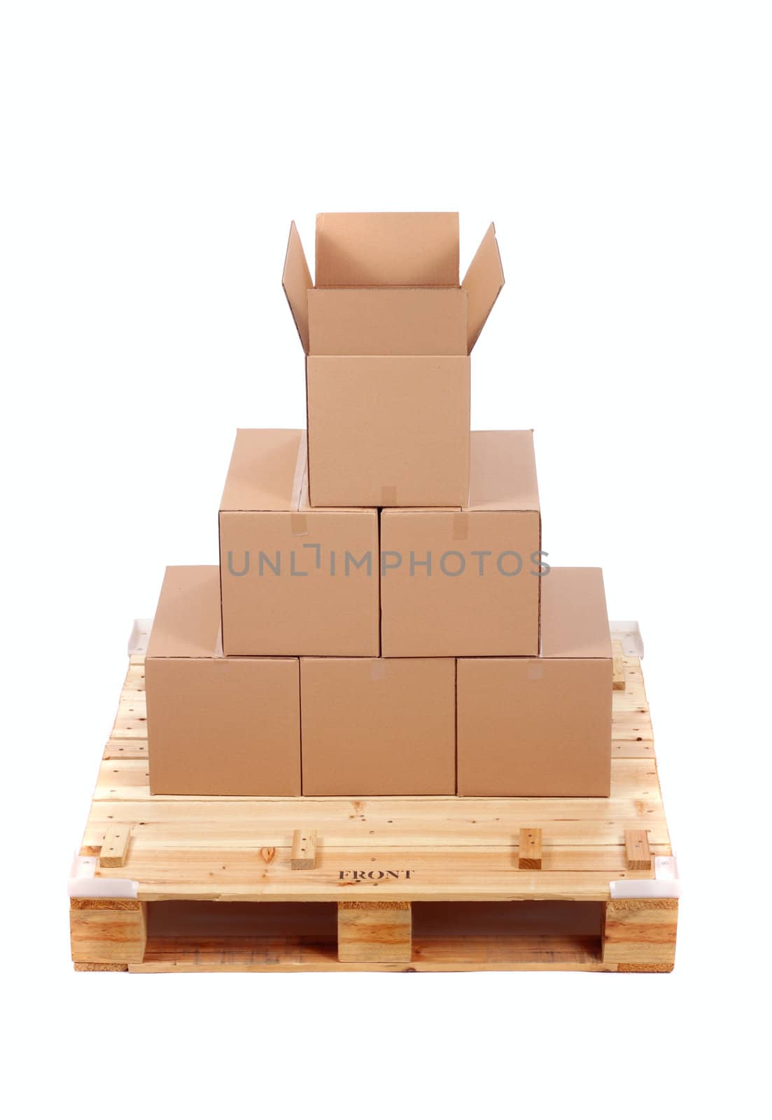 cardboard boxes on wooden palette by aguirre_mar