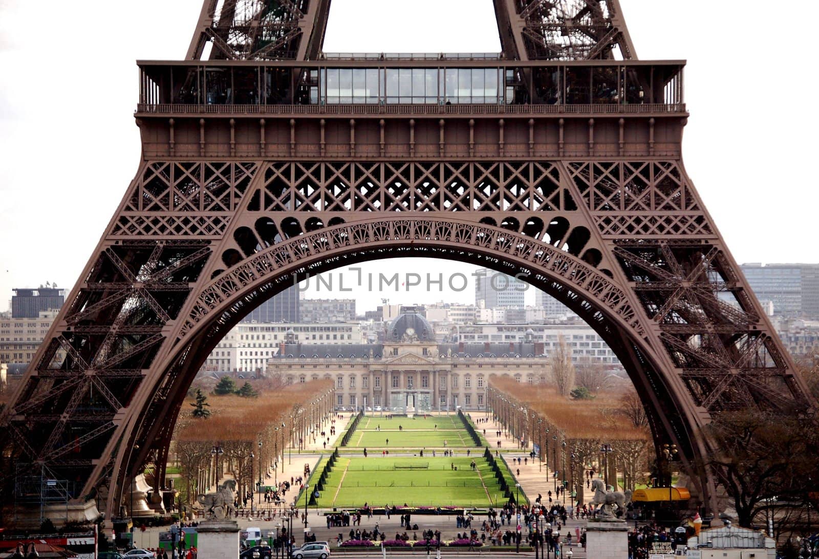 Paris Sightseeing by cosmopol