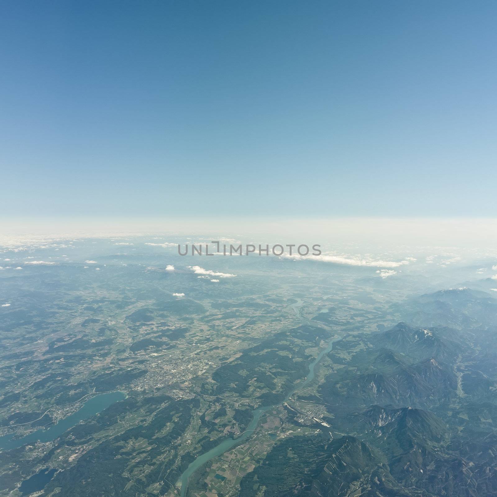 An image of a flight over Klagenfurt am Wörthersee in Austria