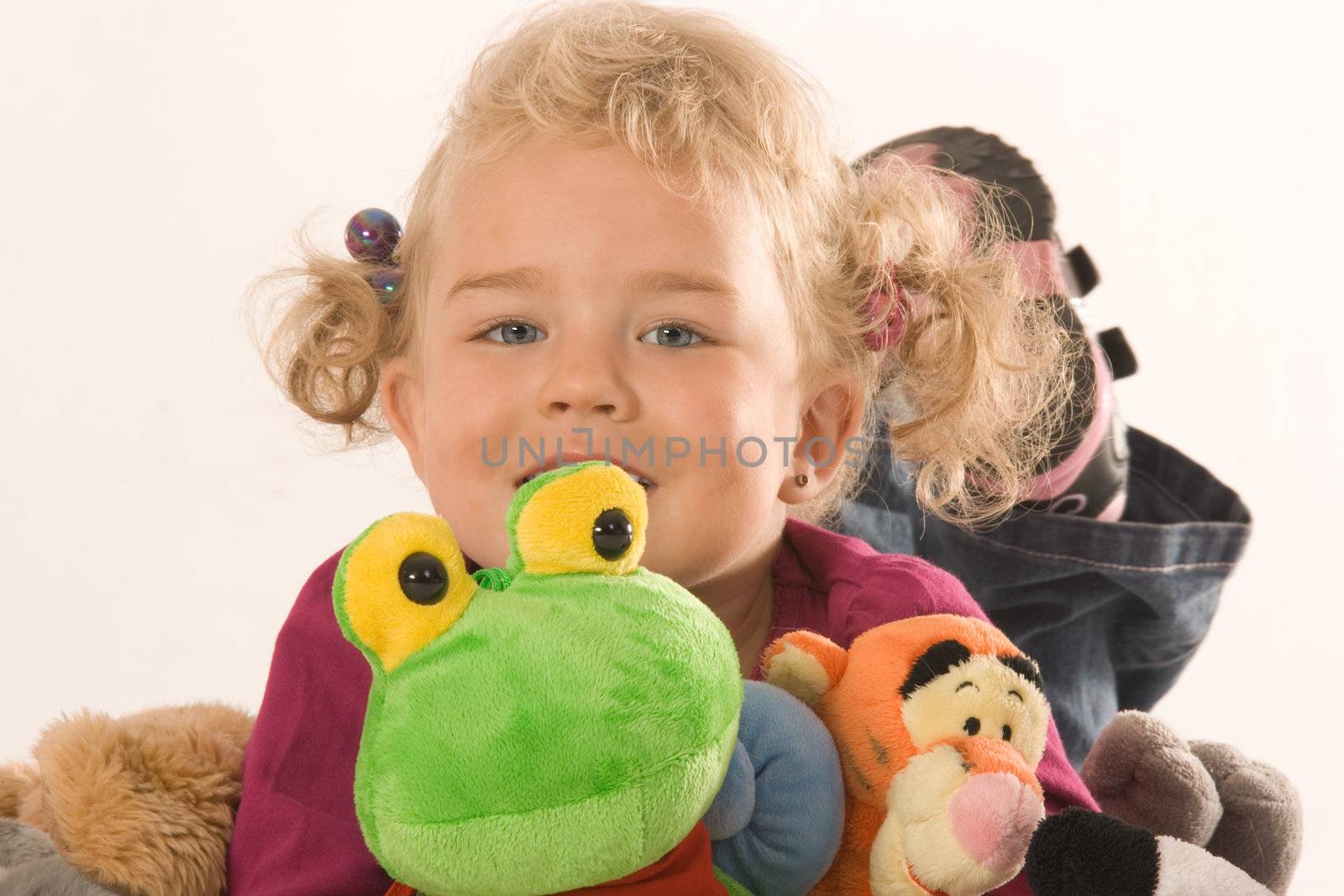 Girls with stuffed animals by STphotography