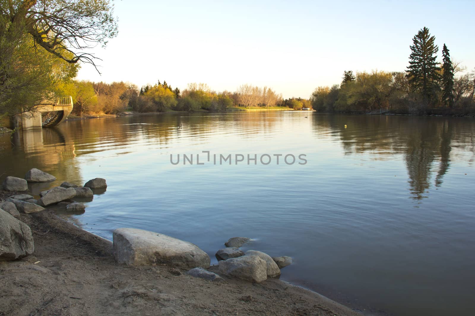 Wasnana Lake in Regina, Canada by derejeb