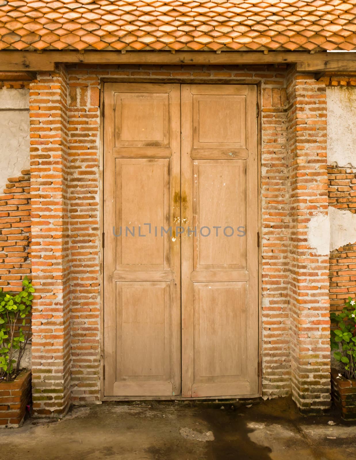 Grunge door and brickwall by stoonn