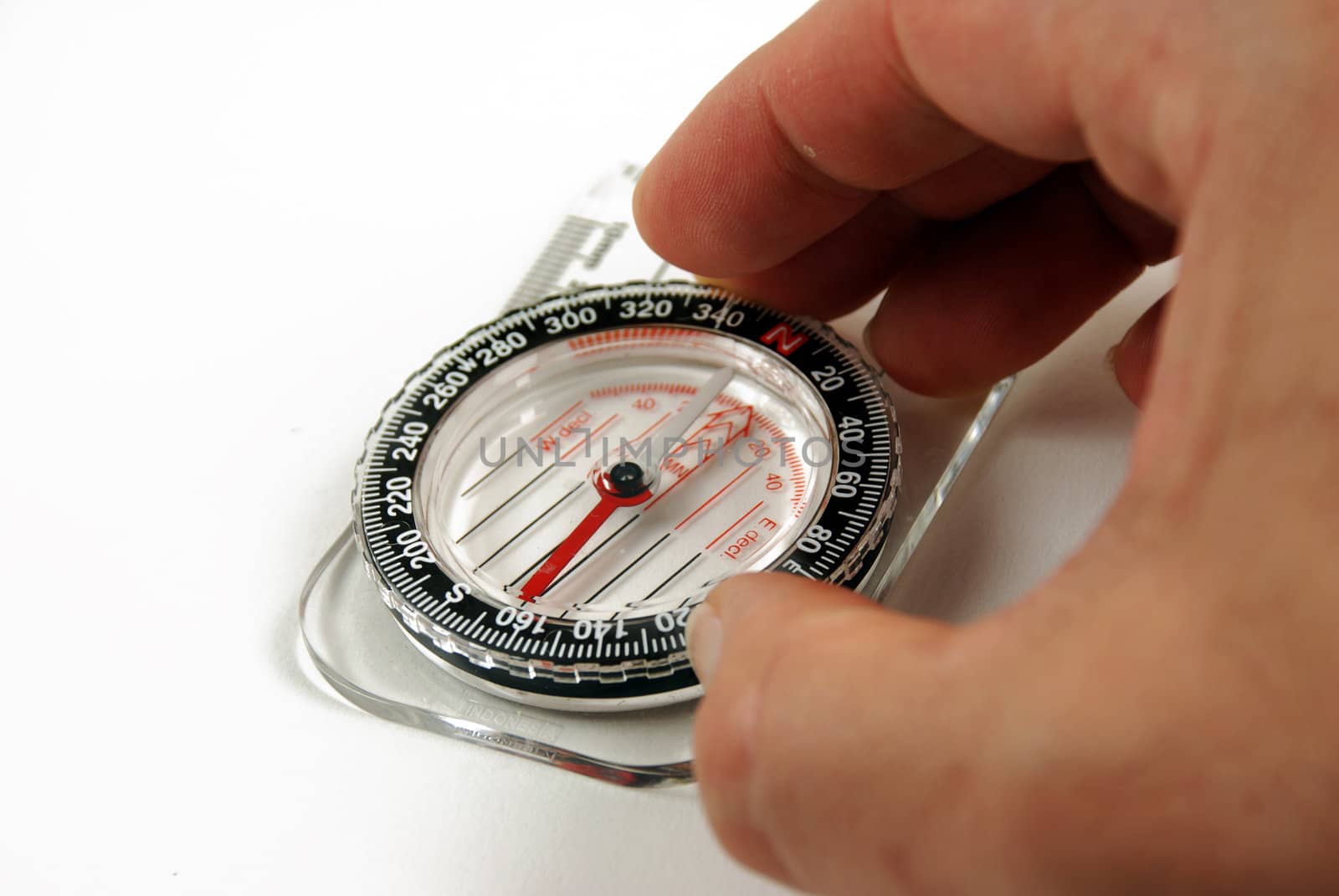 picture of a magentic compass for orientation