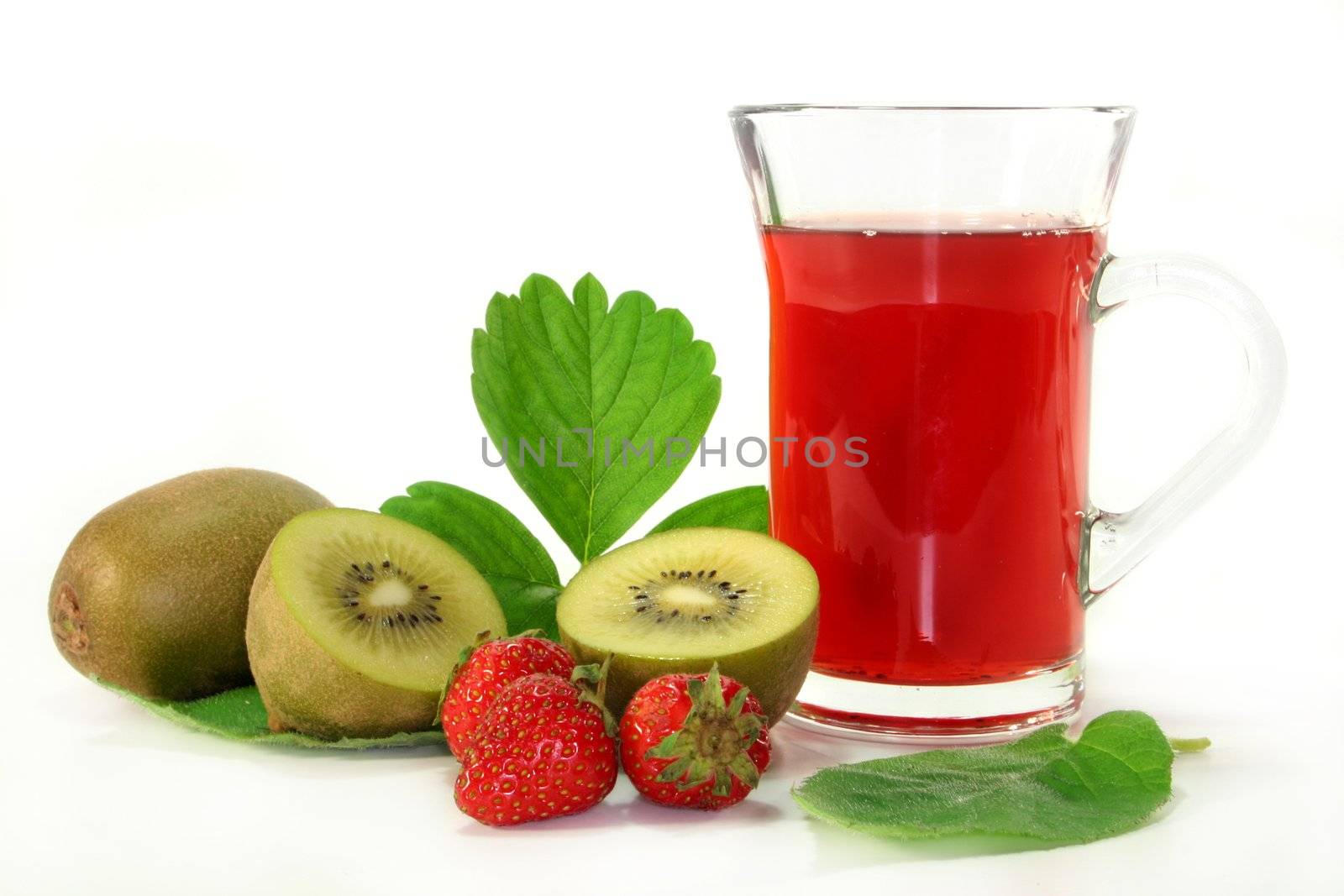 Strawberry Kiwi tea with fresh strawberries and kiwis