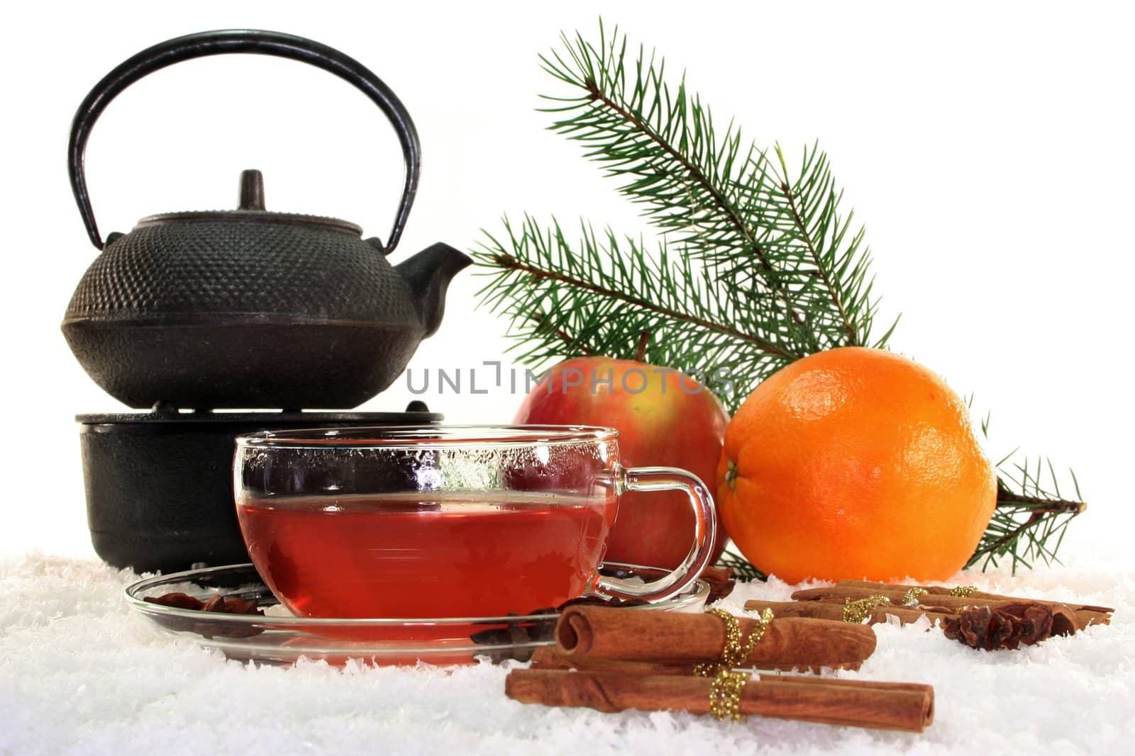Winter tea by silencefoto