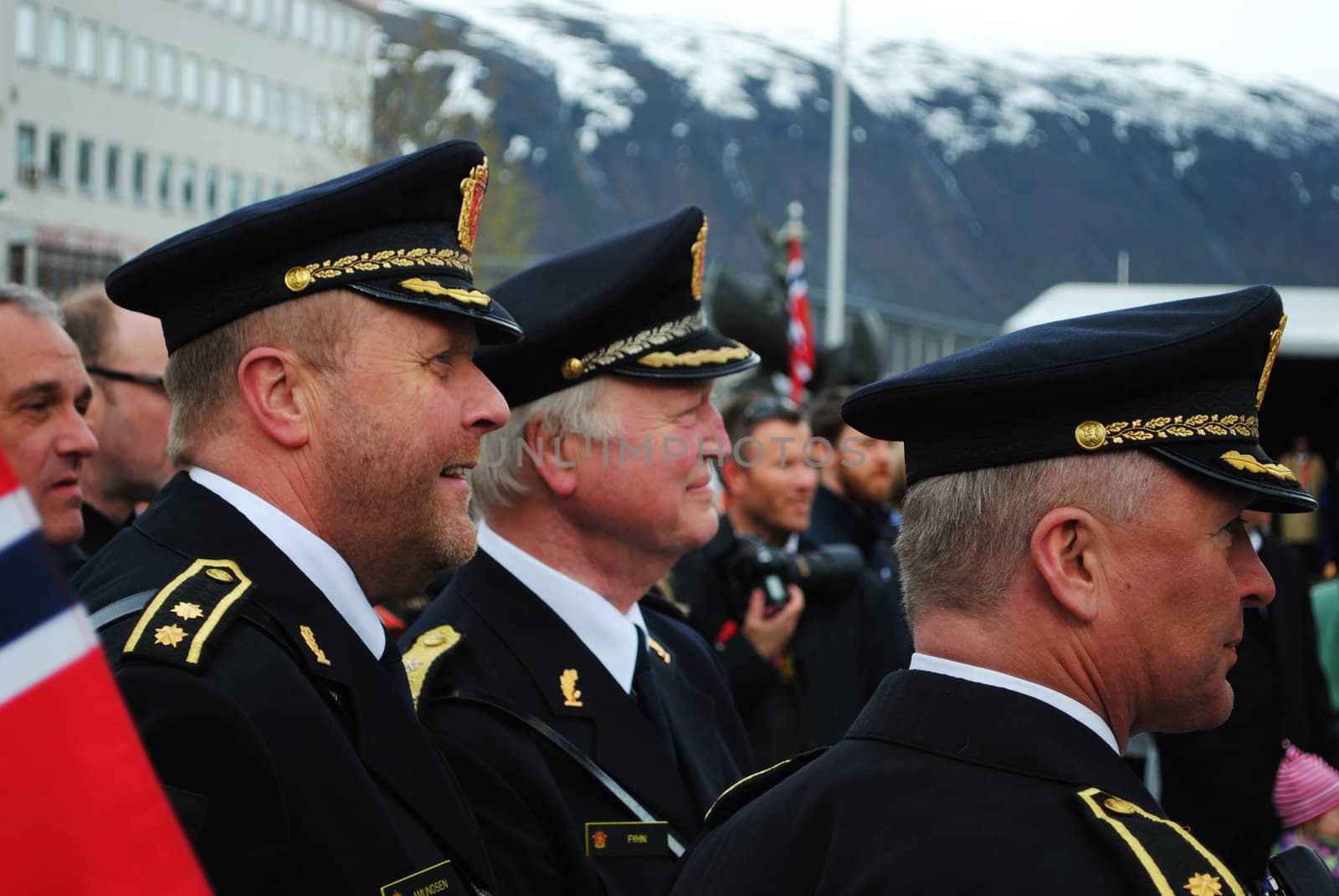 Norwegian police. Police comissioner in Tromsø, Truls Fyhn, in the middle.