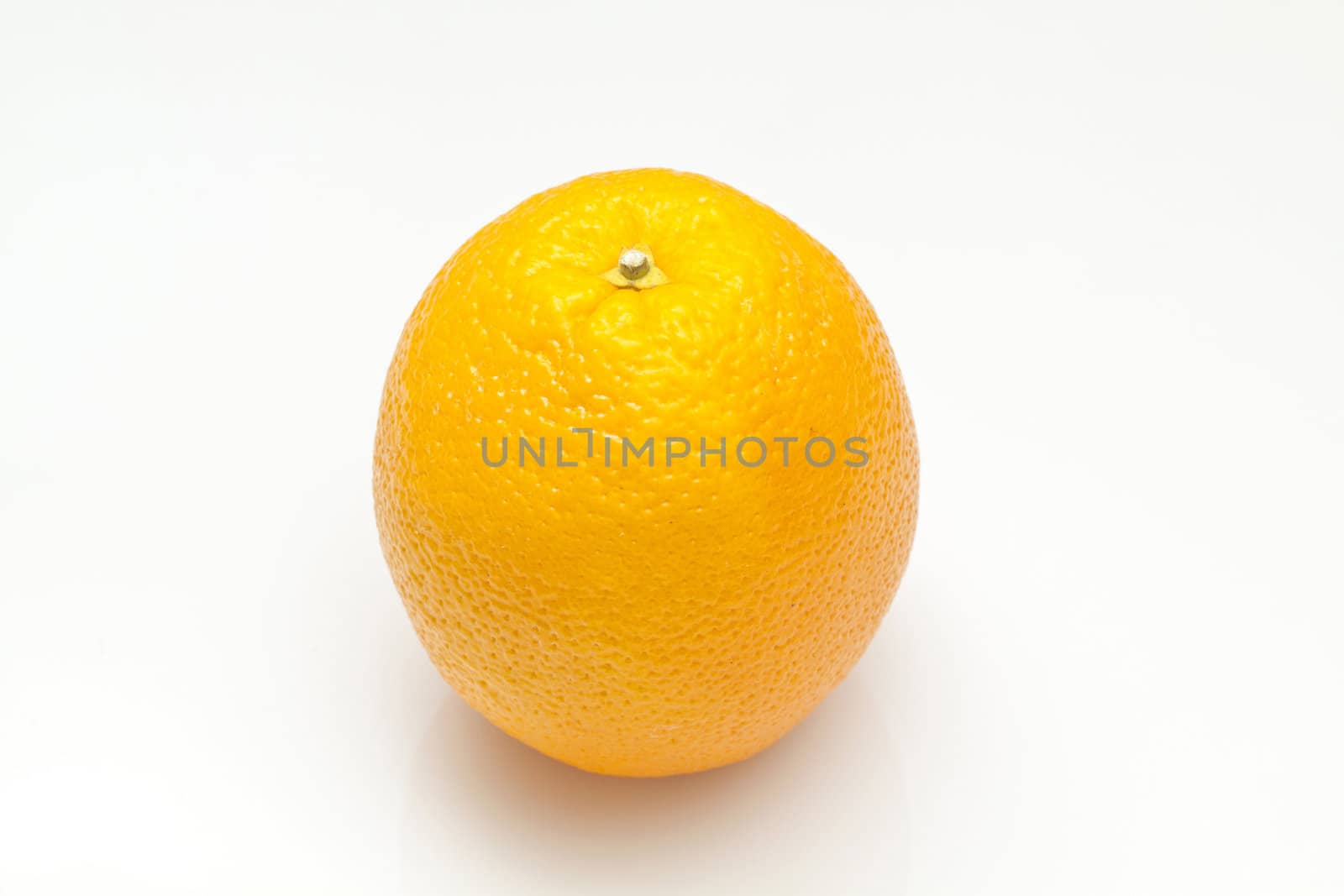 Orange isolated on white background by kawing921
