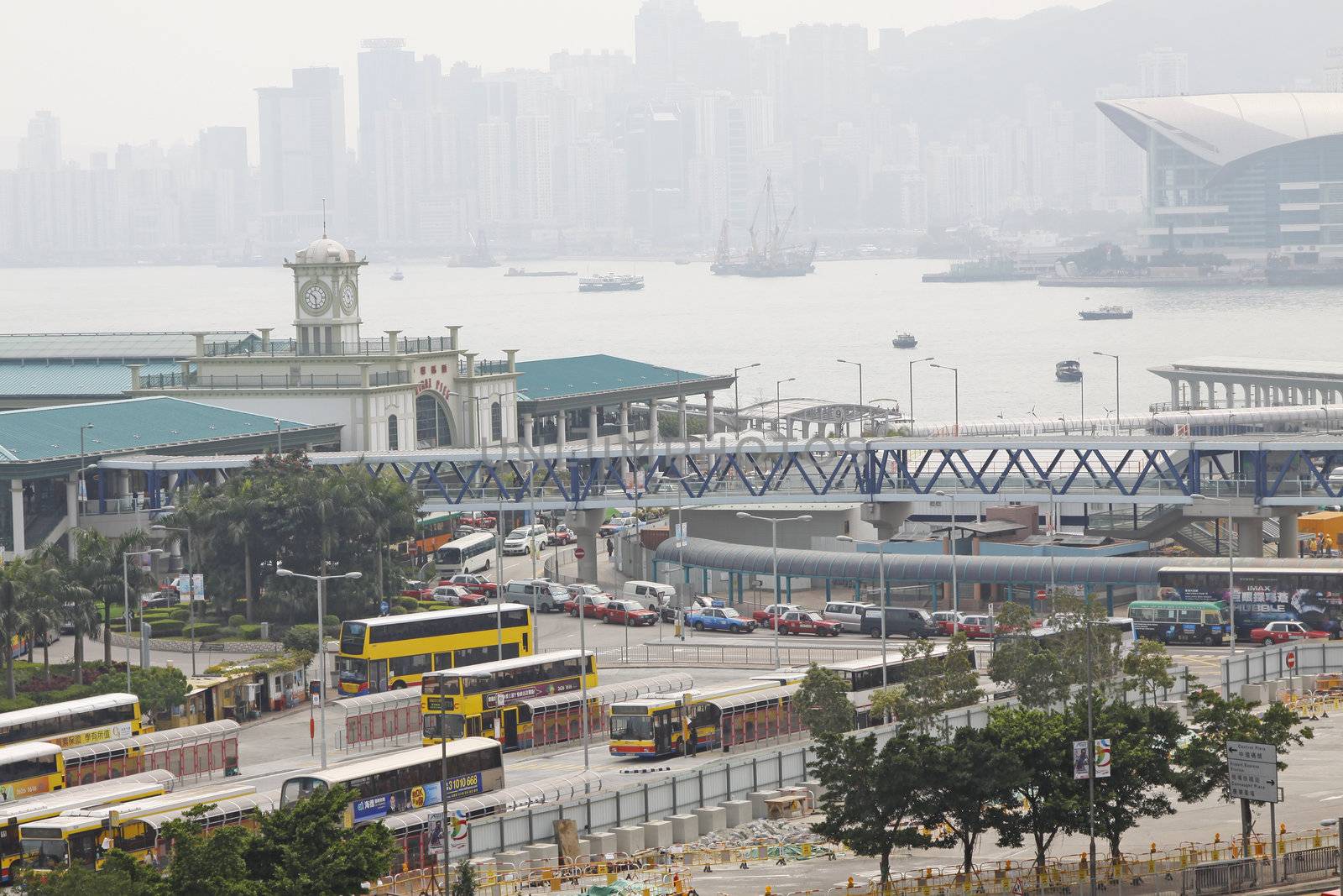 Busy traffic in downtown of Hong Kong by kawing921