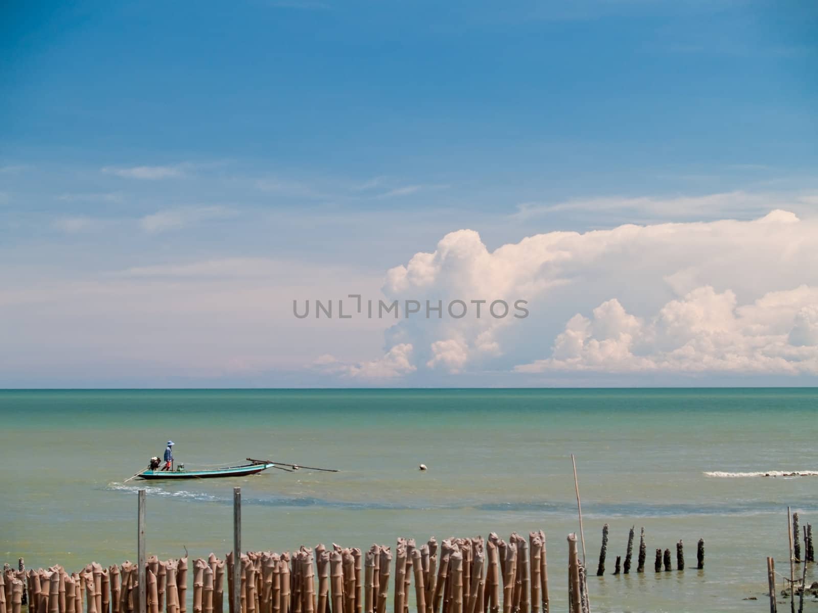 Fishermen be exposed to the sun by Exsodus