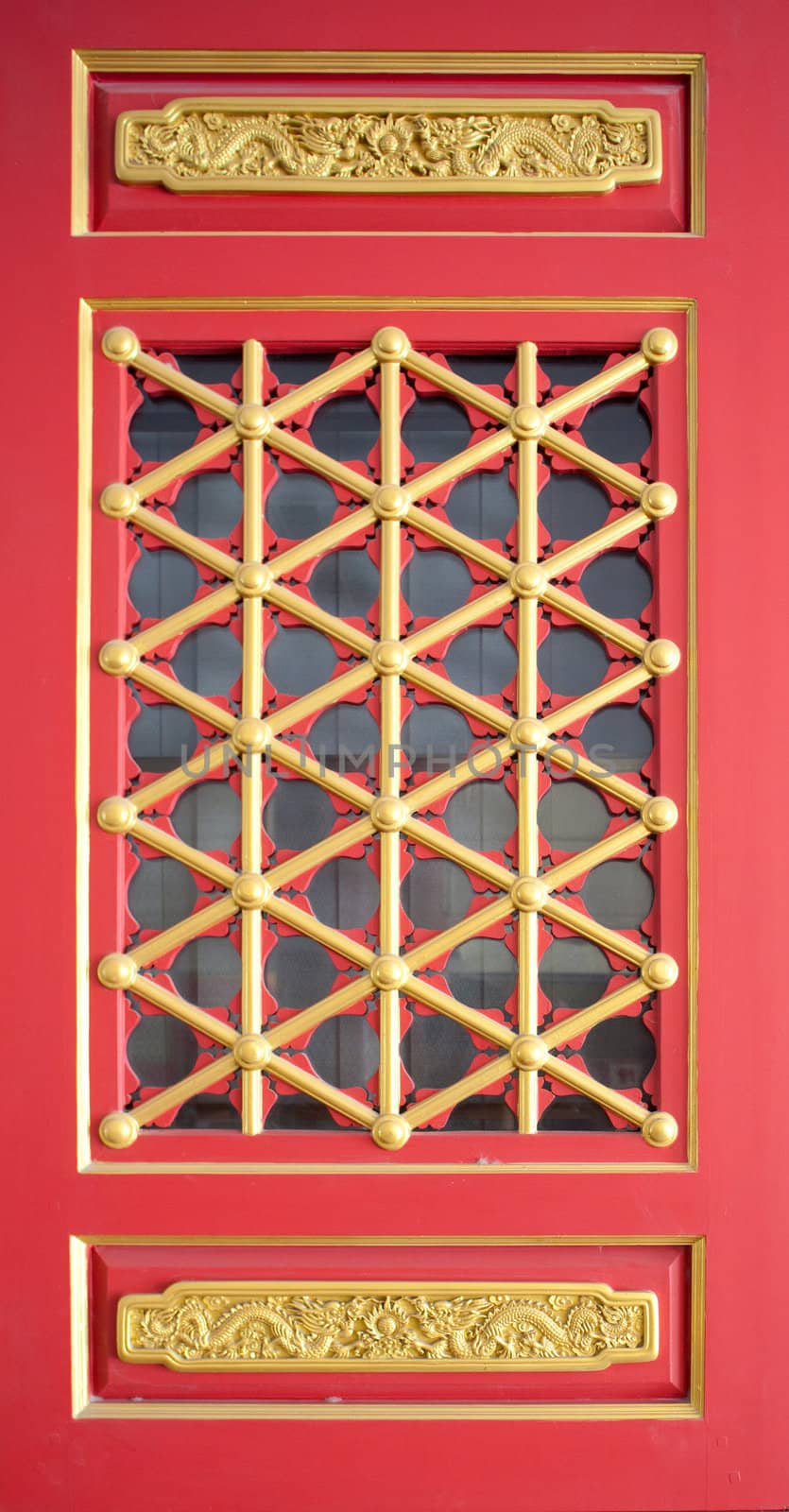 Red and golden art of Chiness temple