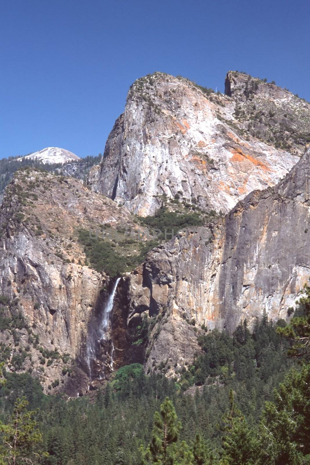 Tunnel View by melastmohican