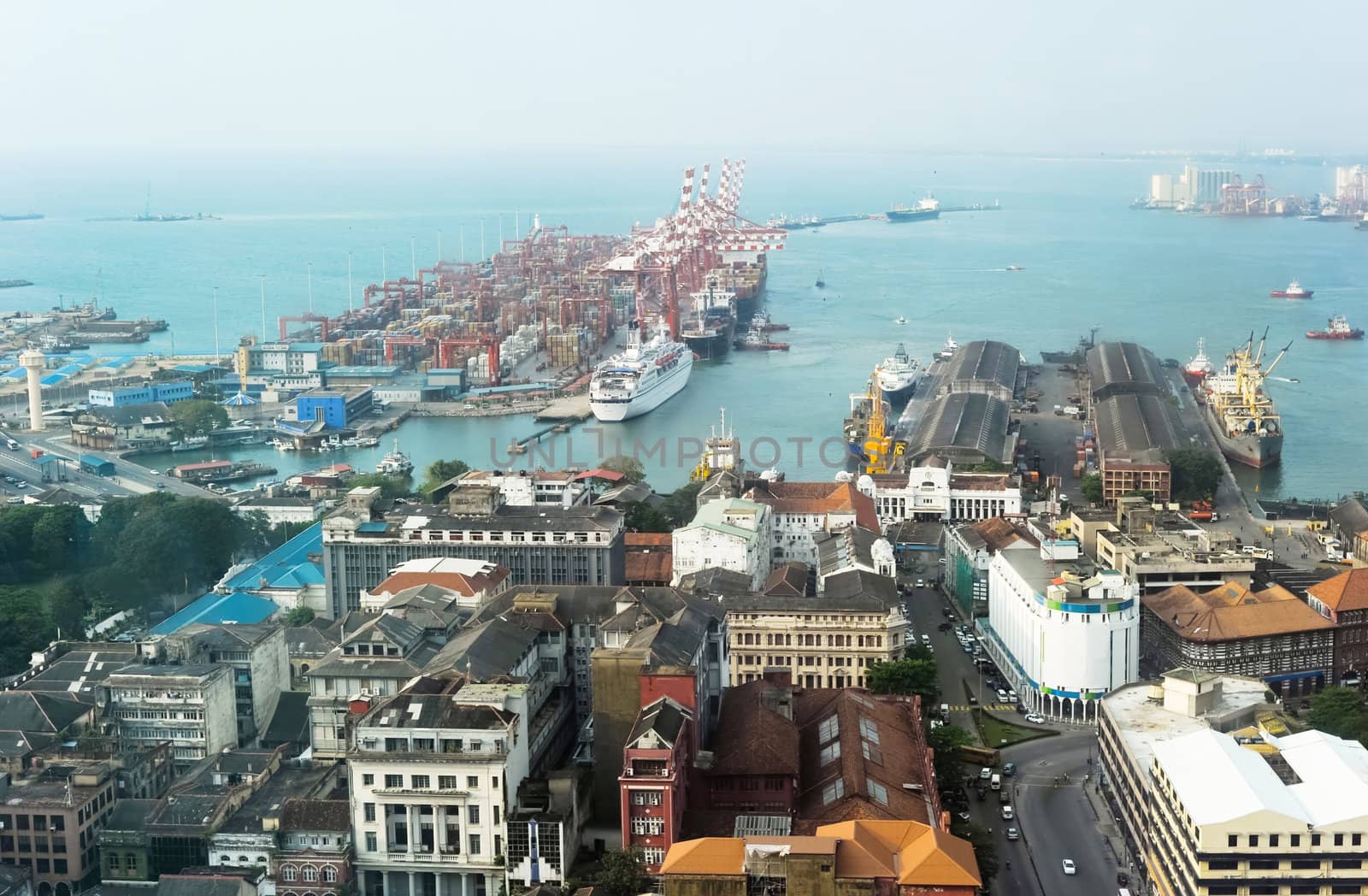 Colombo harbor by joyfull