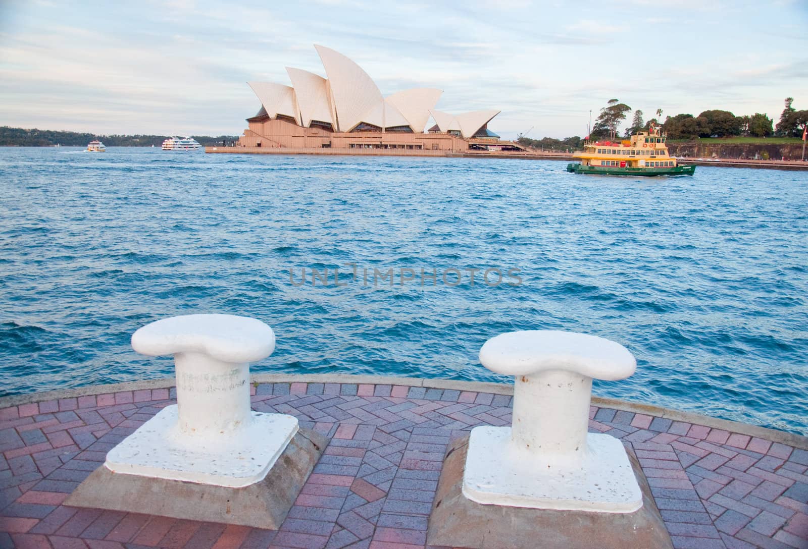 SYDNEY, AUSTRALIA ? AUGUST 17: View of the Opera House most famous theatre of the city, August 17, 2010 in Sydney