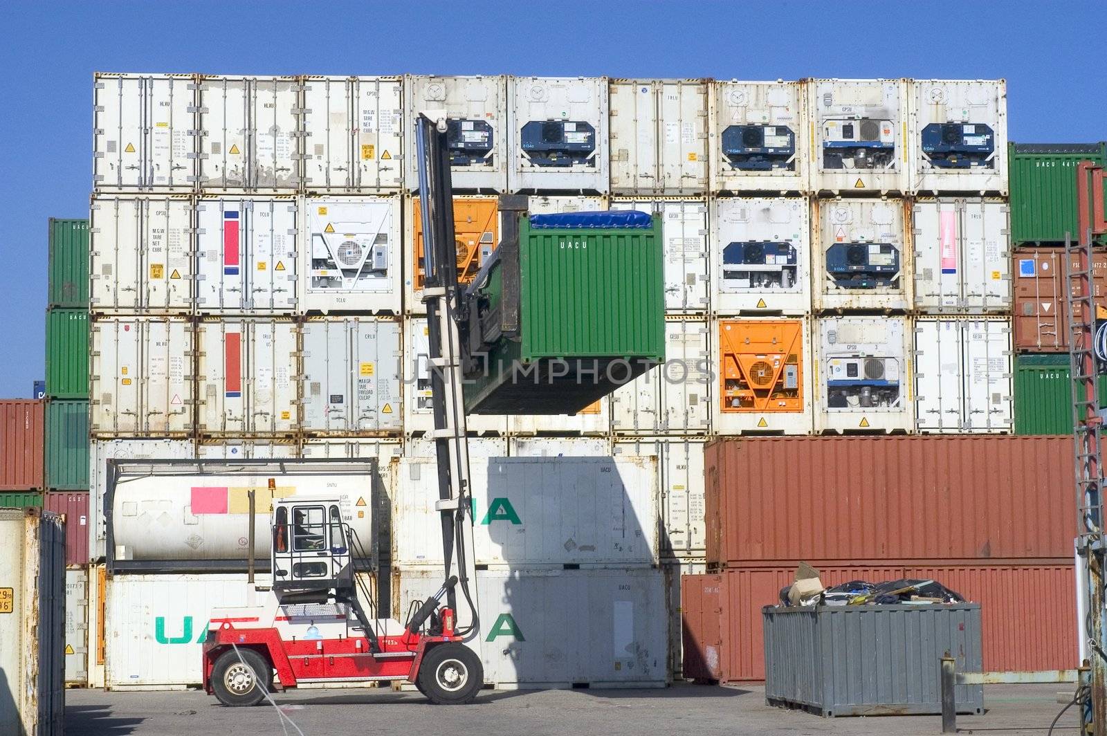 containers at the port for shipment by gillespaire