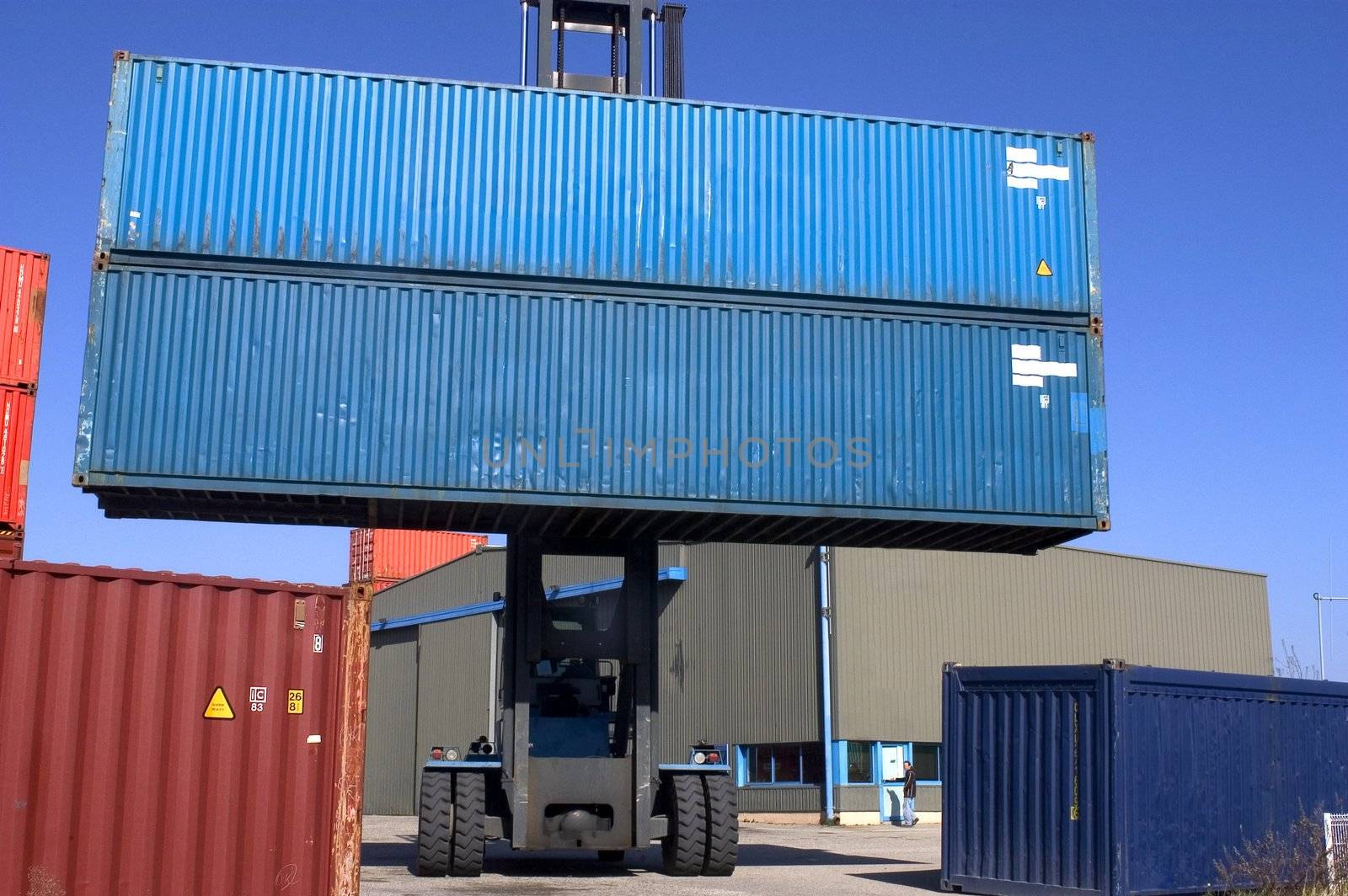 containers at the port for shipment by gillespaire