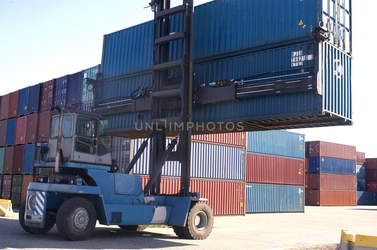 containers at the port for shipment by gillespaire