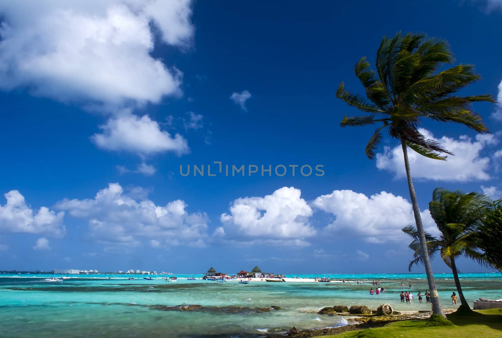 San Andres Island , Colombia by kobby_dagan