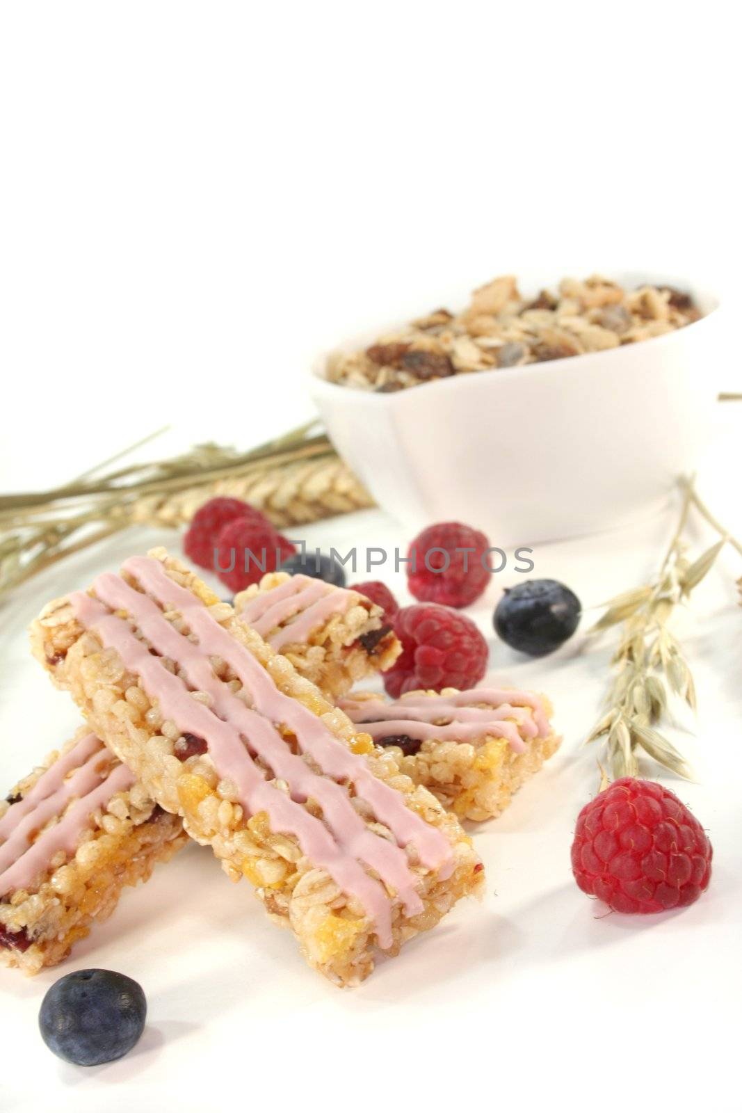 Forest berry cereal bar with blueberries and raspberries
