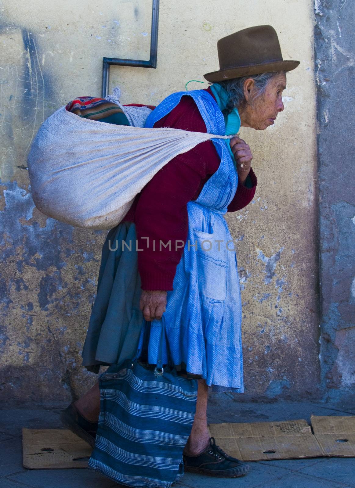 Peruvian woman by kobby_dagan