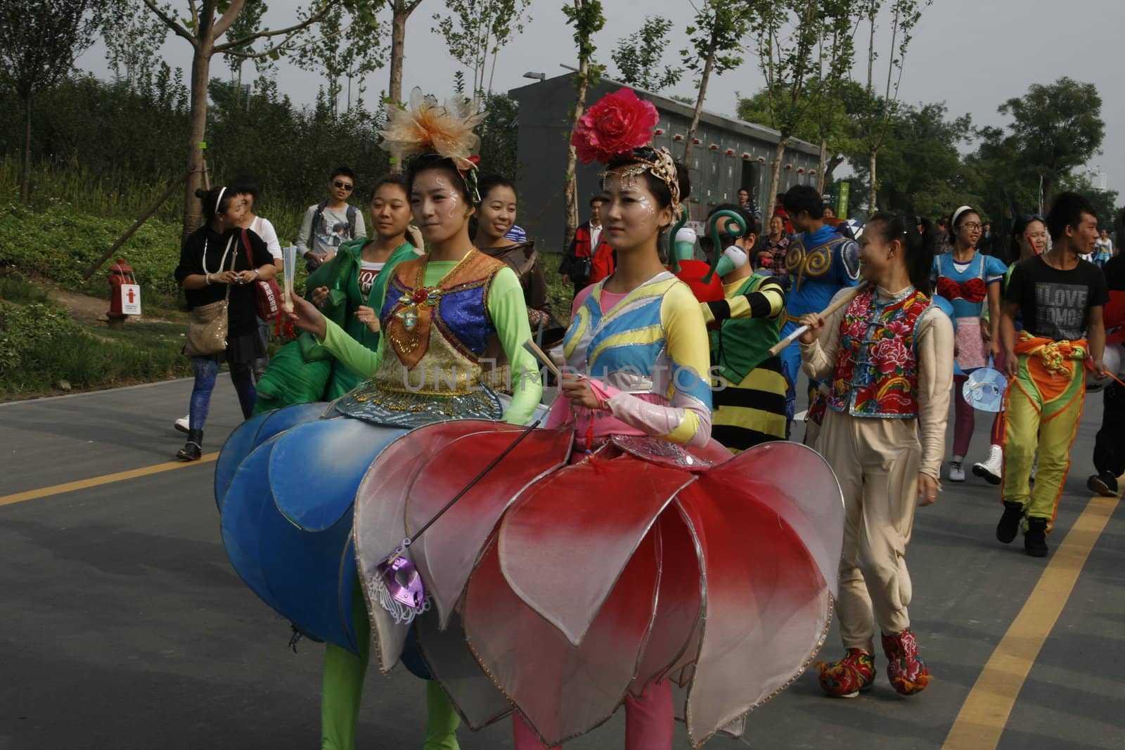 Parade at the Garden Expo in Xi'an by koep