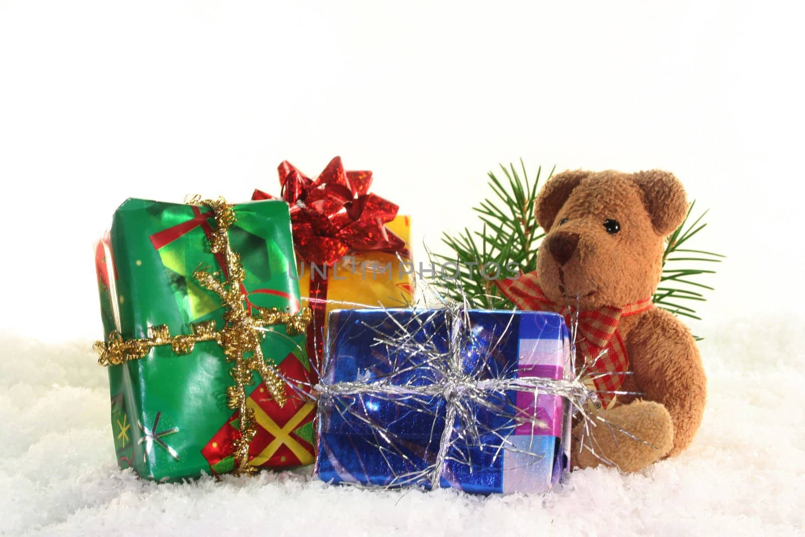 Christmas gifts by silencefoto