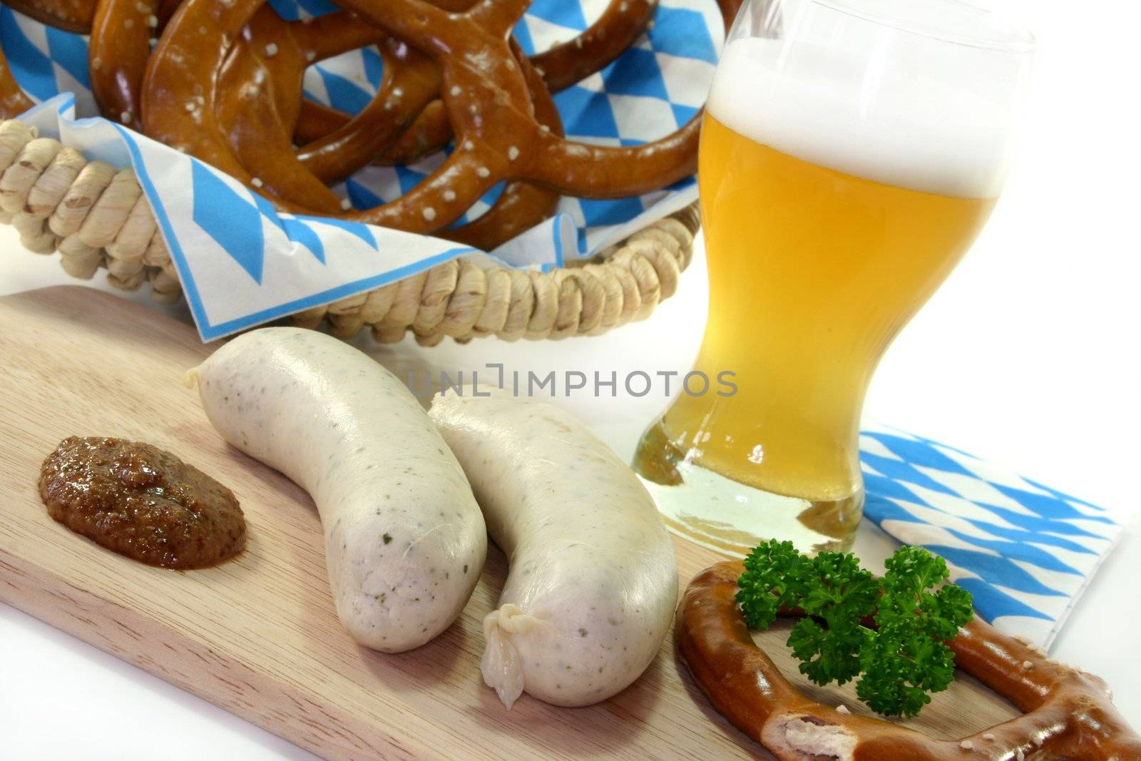 veal sausage with sweet mustard and pretzels